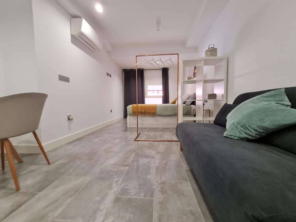 Aparthotel LoftinMálaga Extérieur photo